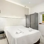 Newly Refurbished Modern 2-bed In Heart Of Appartement *