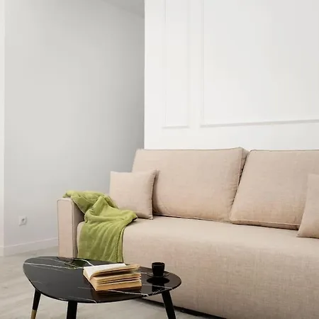 Apartment Newly Refurbished Modern 2-bed In Heart Of