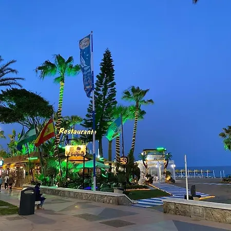 Newly Refurbished Modern 2-bed In Heart Of Διαμέρισμα *