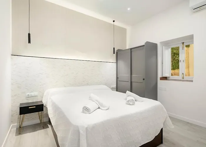 Newly Refurbished Modern 2-bed In Heart Of Διαμέρισμα *