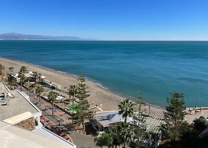 Apartamento Newly Refurbished Modern 2-bed In Heart Of Torremolinos
